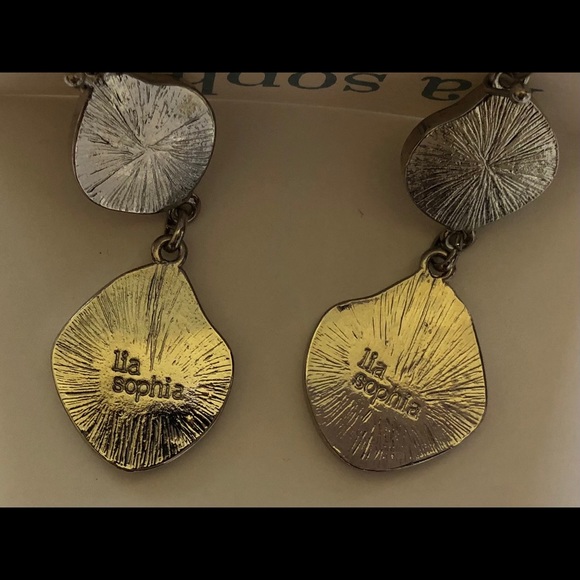 Lia Sophia hanging earrings. - Picture 2 of 5